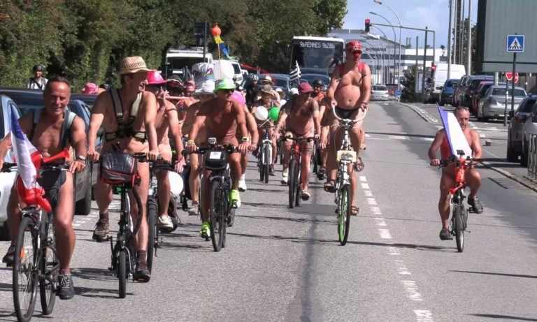World Naked Bike Ride WNBR Cyclonudista Rennes 2022