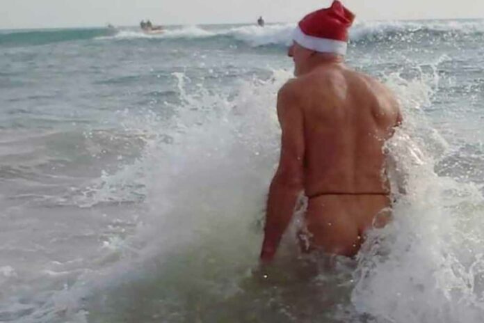Des bains nus pour fêter 2025