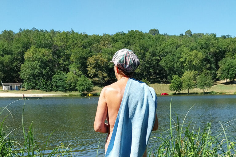 Photo naturiste, sujet sensible