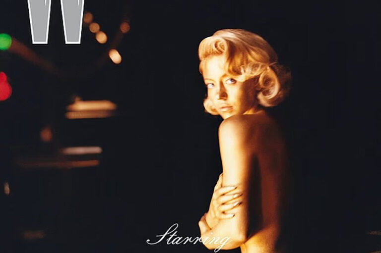 Brigitte, Charlie, Sydney et Marylin, stars nues