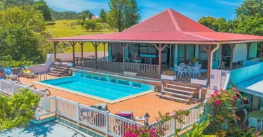 en-guadeloupe,-le-paradis-saintois-n’est-plus-naturiste