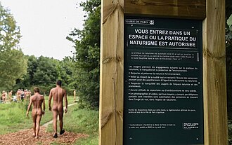 Depuis 2016, l’espace naturiste du bois de Vincennes s’inscrit dans la durée